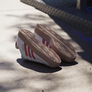 product/a/d/adidas_jp5346_17_footwear_photography_heromrktng_view_4.jpg