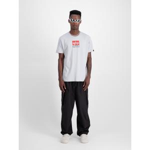 148513-666-t-shirt-avec-logo-en-satin-alpha-industries-pastel-grey