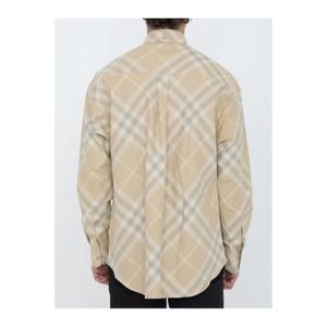 product/b/u/burberry_8082194_beige_3.jpg