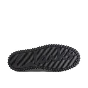 product/c/l/clarks_26173664_black-suede_3.jpg