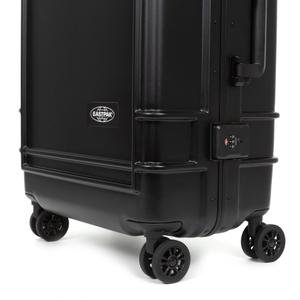 product/e/a/eastpak_ek0a5bjg008_black_6.jpg
