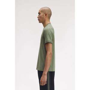 product/f/r/fred-perry_fpm1588v_z50_v2_q325_mod2_side.jpg