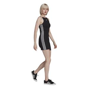 product/h/c/hc2039_app_on-model_walking_white.jpg