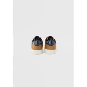 product/j/a/jack-jones_12229695-4862202_tan_3.jpg