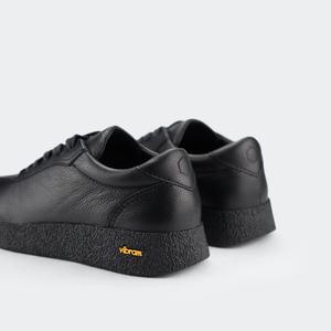product/k/a/kangaroos_806002-000-5906_black-nappa-struc_2.jpg