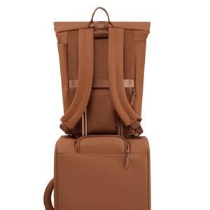product/l/i/lipault_155189-a232_nutsy-nut_4.jpg