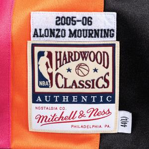 product/m/i/mitchell-ness_ajy4el18032-mheblck05amo_2.jpg