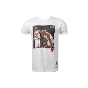 bmtrintl1058-cbuwhit-t-shirt-chicago-bulls-nba-player-photo-blanc
