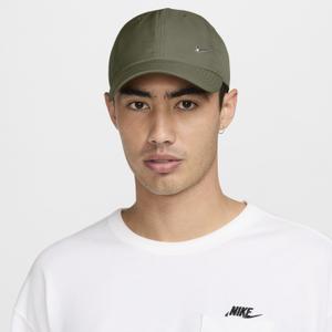 fb5372-222-casquette-de-baseball-nike-dri-fit-club-medium-olive-metallic-silver