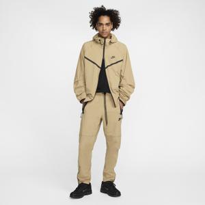 hm8241-297-pantalon-oversize-nike-tech-parachute-beige-black