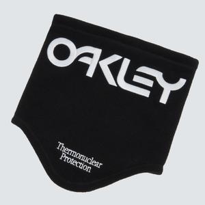 fos900342-02e-cache-cou-oakley-tnp-blackout-tu