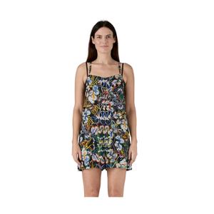 product/p/a/patagonia_75125-unbl_undersea-black_2.jpg