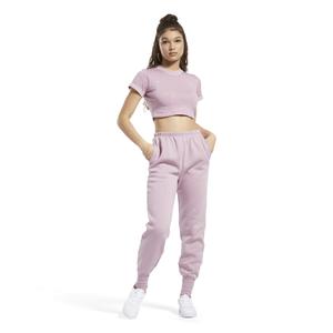 product/r/e/reebok-classics_hh9671_5_apparel_on_model_side_view_white.jpg