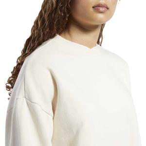 product/r/e/reebok-classics_hh9696_7_apparel_on_model_detail_view_1_white.jpg