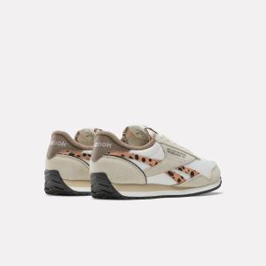 product/r/e/reebok_100239219_chalk-classic-beige-trek-grey_3.jpg