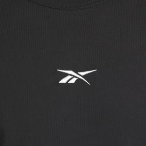 product/r/e/reebok_hy7101_5_apparel_on_model_detail_view_1_white.jpg