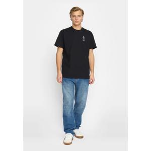 product/r/e/revolution_1428-dea-black_black_6.jpg