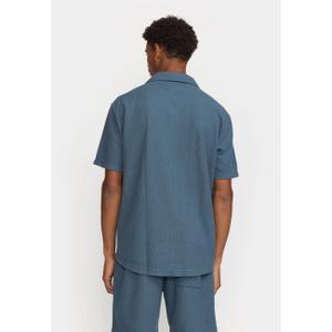 product/r/e/revolution_3177-blue_blue_2.jpg