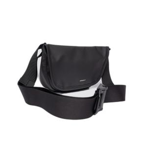 product/s/a/sandqvist_252603999_black_3.jpg