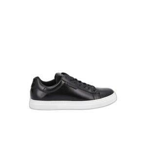 kmnh-ci04-15-baskets-schmoove-spark-clay-black