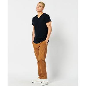 m1011170e-98t-t-shirt-col-en-v-avec-logo-brode-en-coton-biologique-superdry-1-bleu-marine-eclipse