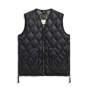 taion-001alszml-1-black-doudoune-militaire-a-col-en-v-et-fermeture-eclair-en-w-taion-coquille-souple-black