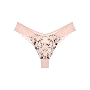 10219848-7308-string-bresilien-femme-triumph-sensual-spotlight-foundation-nude