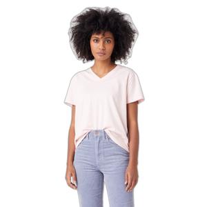 112320730-t-shirt-femme-wrangler-sign-off-chalk-pink